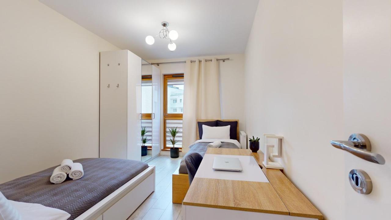 Family House Near The Market Square -Perfect For Family & Business Stays - Ksiecia Witolda Street 500 Steps To Market Square - 2 Bedrooms,2 Parking Places Wroclaw Exterior photo