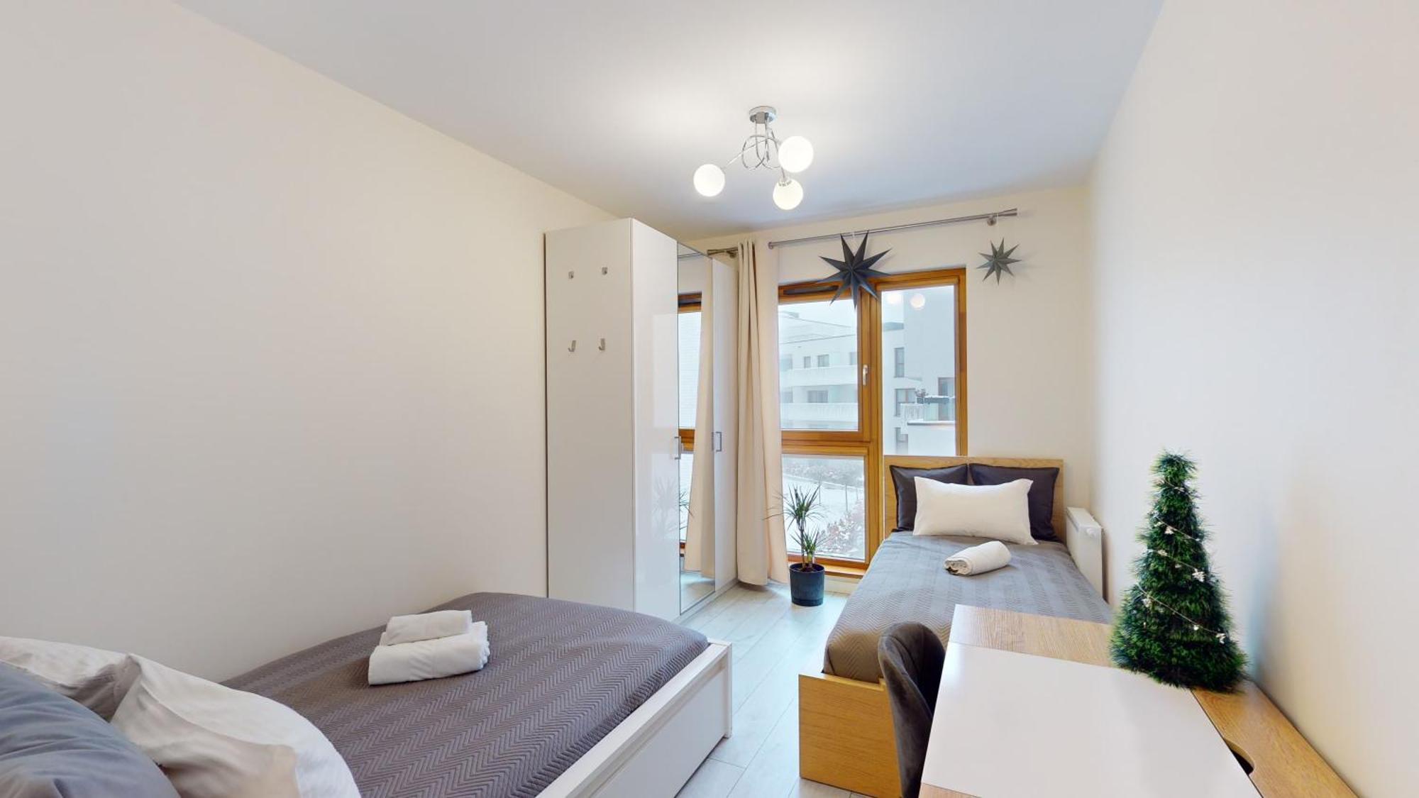 Family House Near The Market Square -Perfect For Family & Business Stays - Ksiecia Witolda Street 500 Steps To Market Square - 2 Bedrooms,2 Parking Places Wroclaw Exterior photo